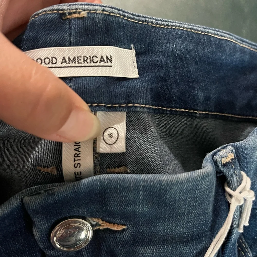 BNWT Plus size Good American straight leg jeans size 18 petite - Picture 7 of 13